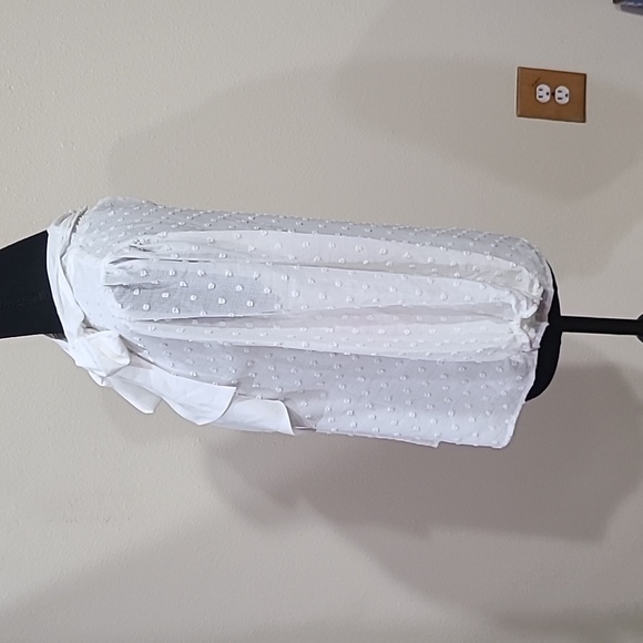 NWT Riley & Rae White Blouse - Picture 3 of 12